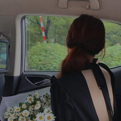 我和老板的恋情曝光了